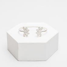 Cargar imagen en el visor de la galería, Esclava Abanico Pequeño