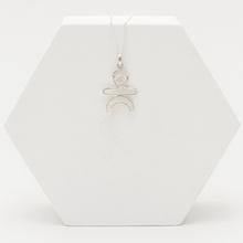 Cargar imagen en el visor de la galería, Dije de Niños